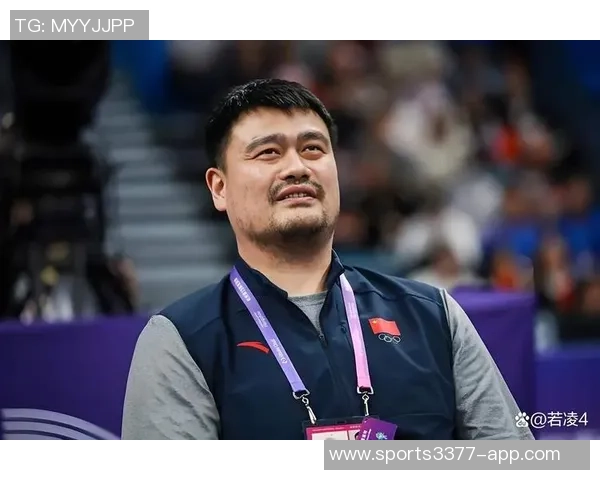 姚明回忆健身经历：早晨和上班前的秘密训练时光